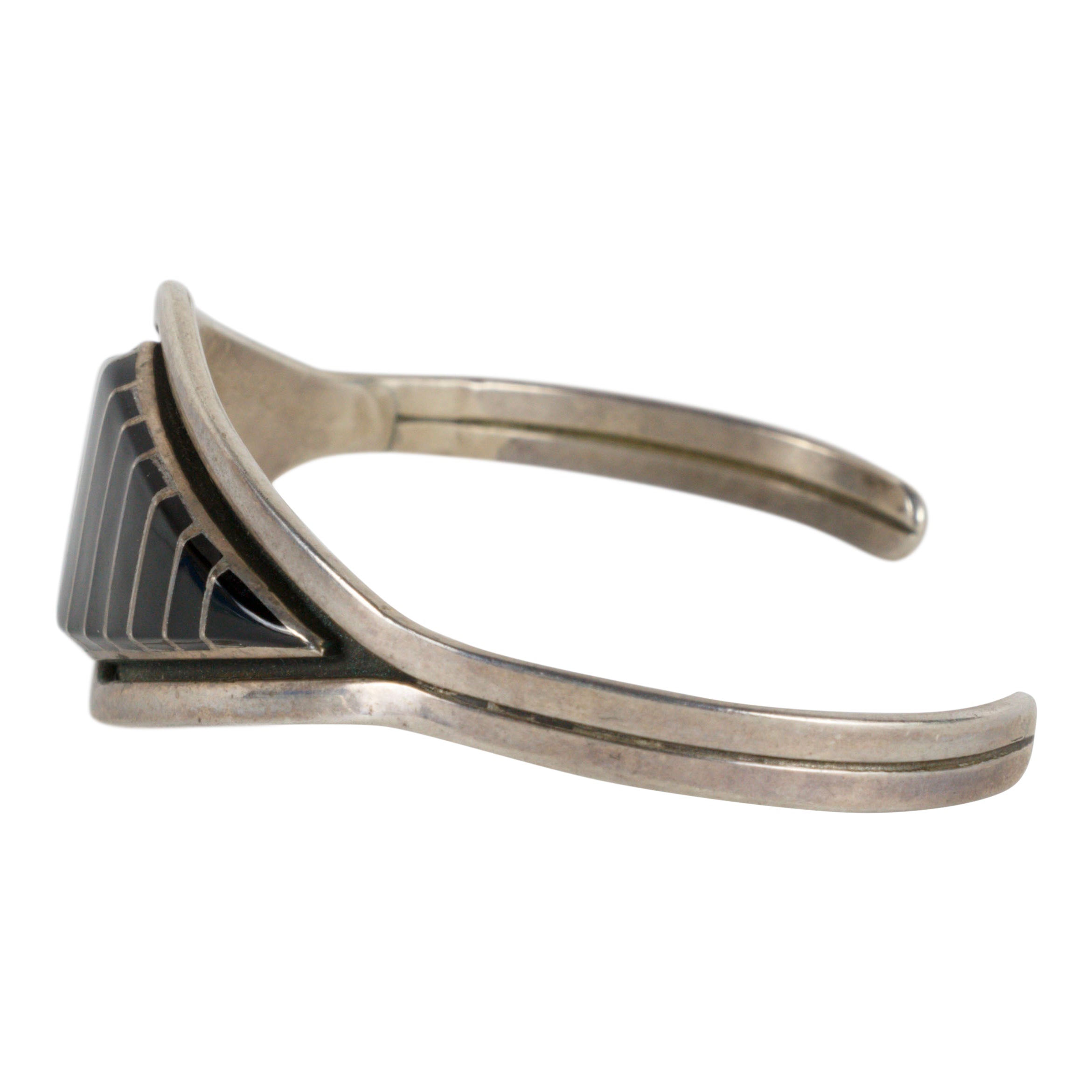 Zuni Stylized Onyx Bracelet