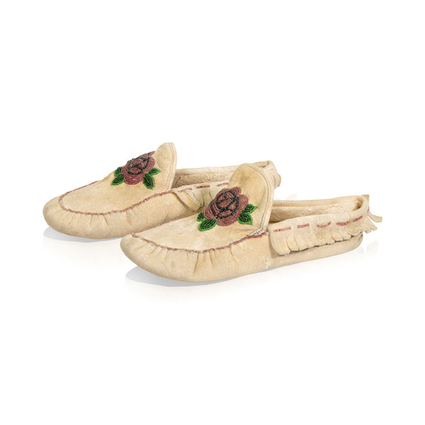 Caldwell Tribe Ladies Moccasins, Native, Garment, Moccasins