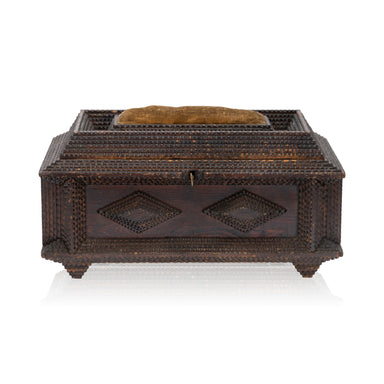 Tramp Art Sewing Box, Furnishings, Decor, Tramp Art