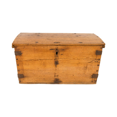 Swedish Dowry Chest, Furnishings, Furniture, Chest