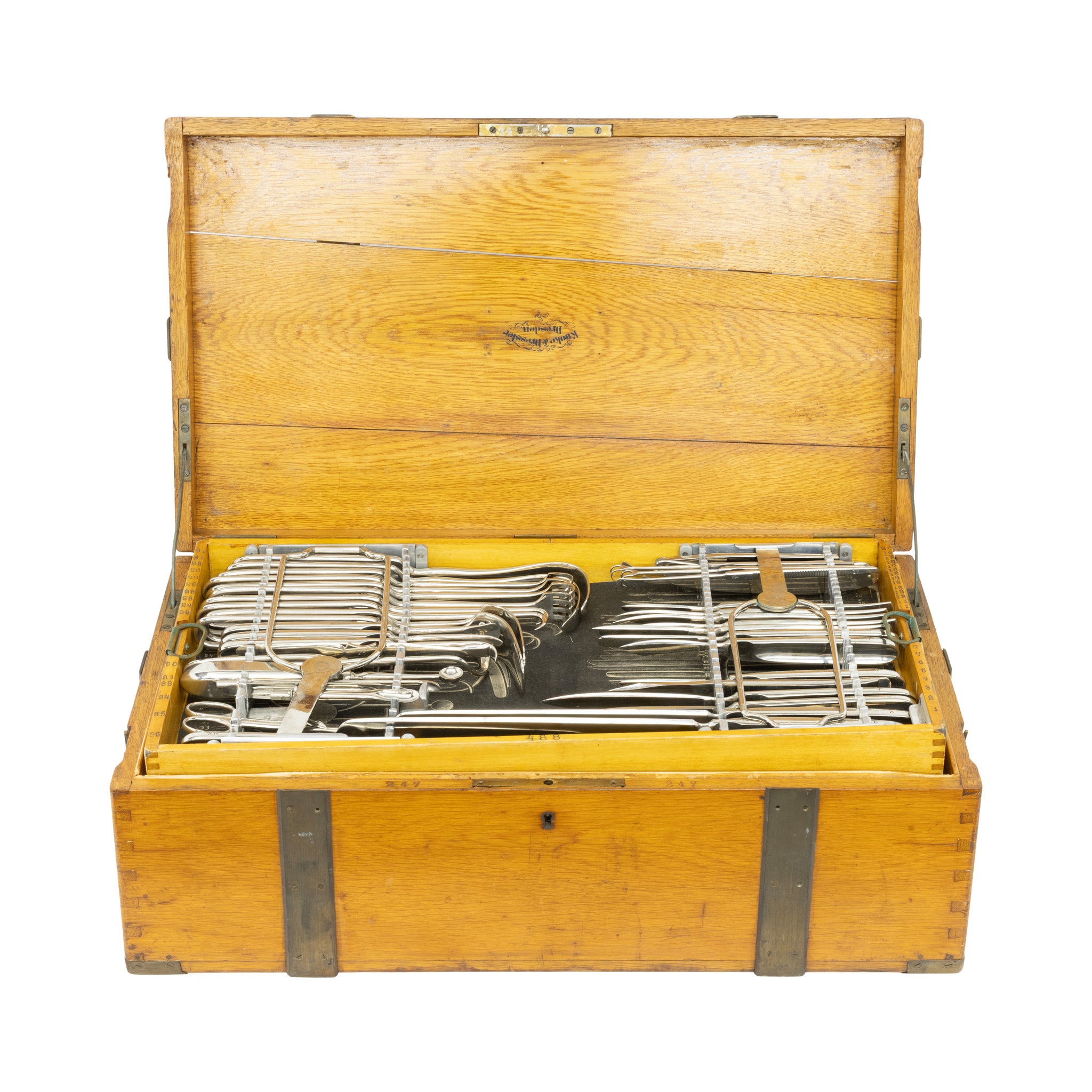 Knoke & Dressler Cased Surgical Suite