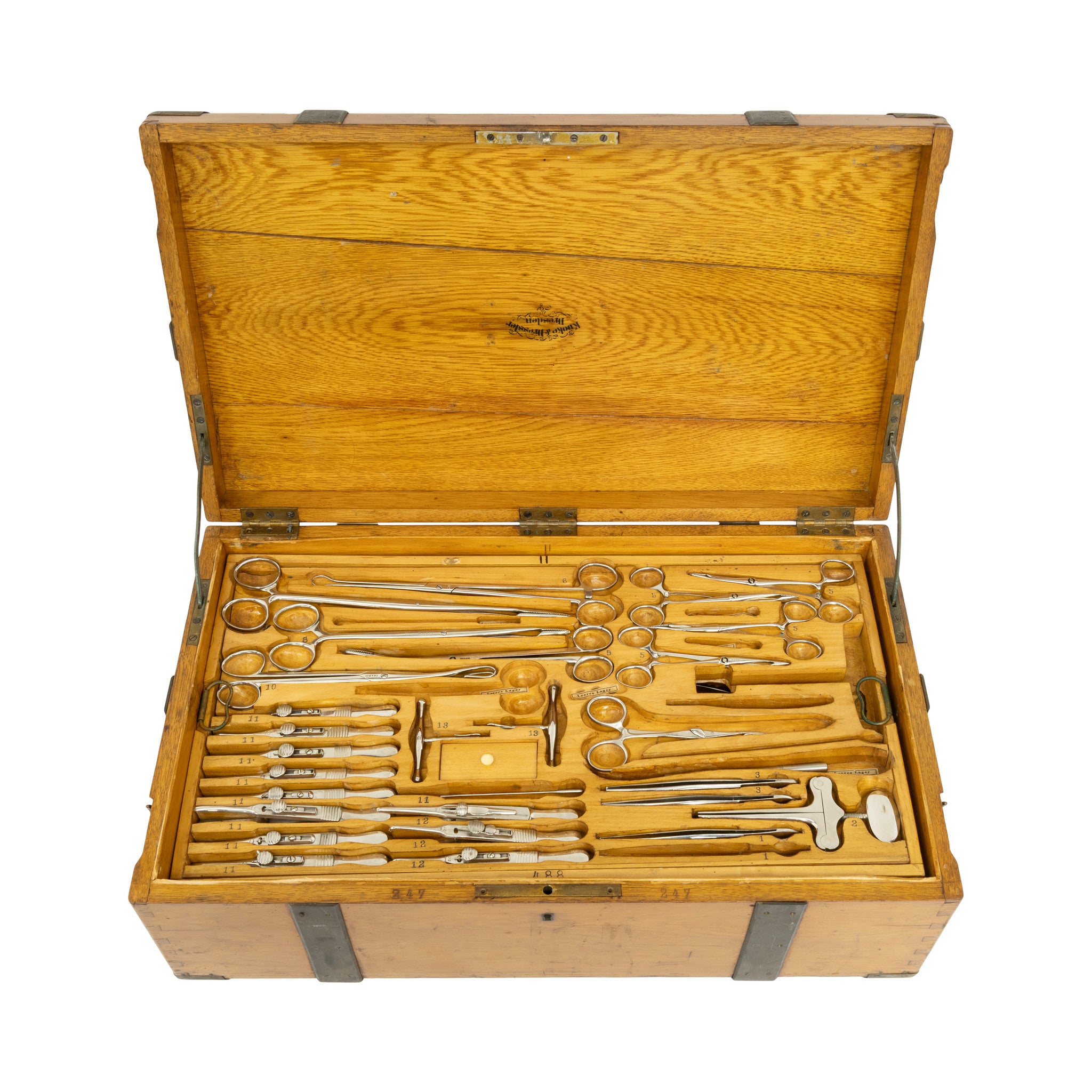 Knoke & Dressler Cased Surgical Suite