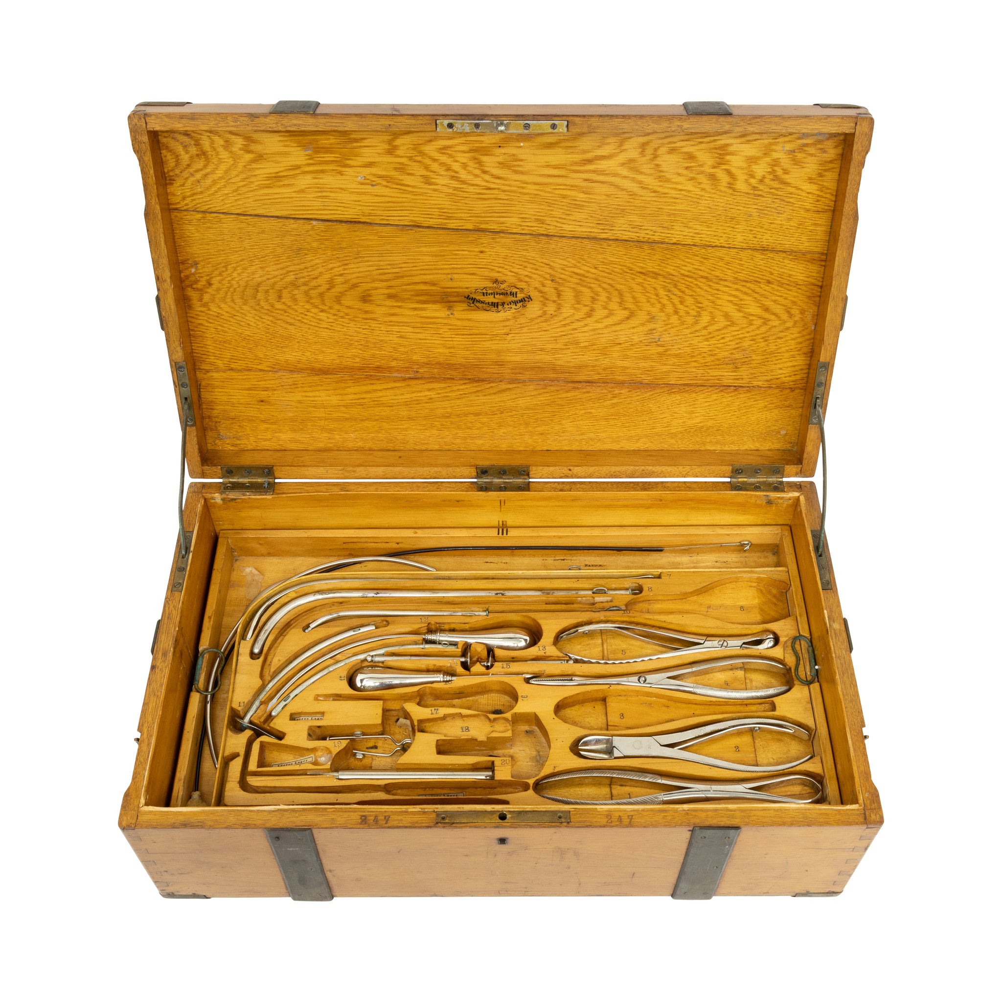 Knoke & Dressler Cased Surgical Suite
