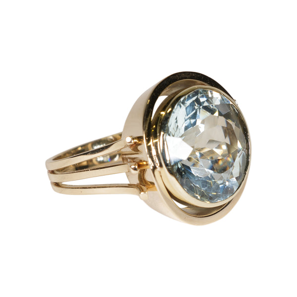 Brilliant Gold and Aquamarine Ring, Jewelry, Ring, Estate