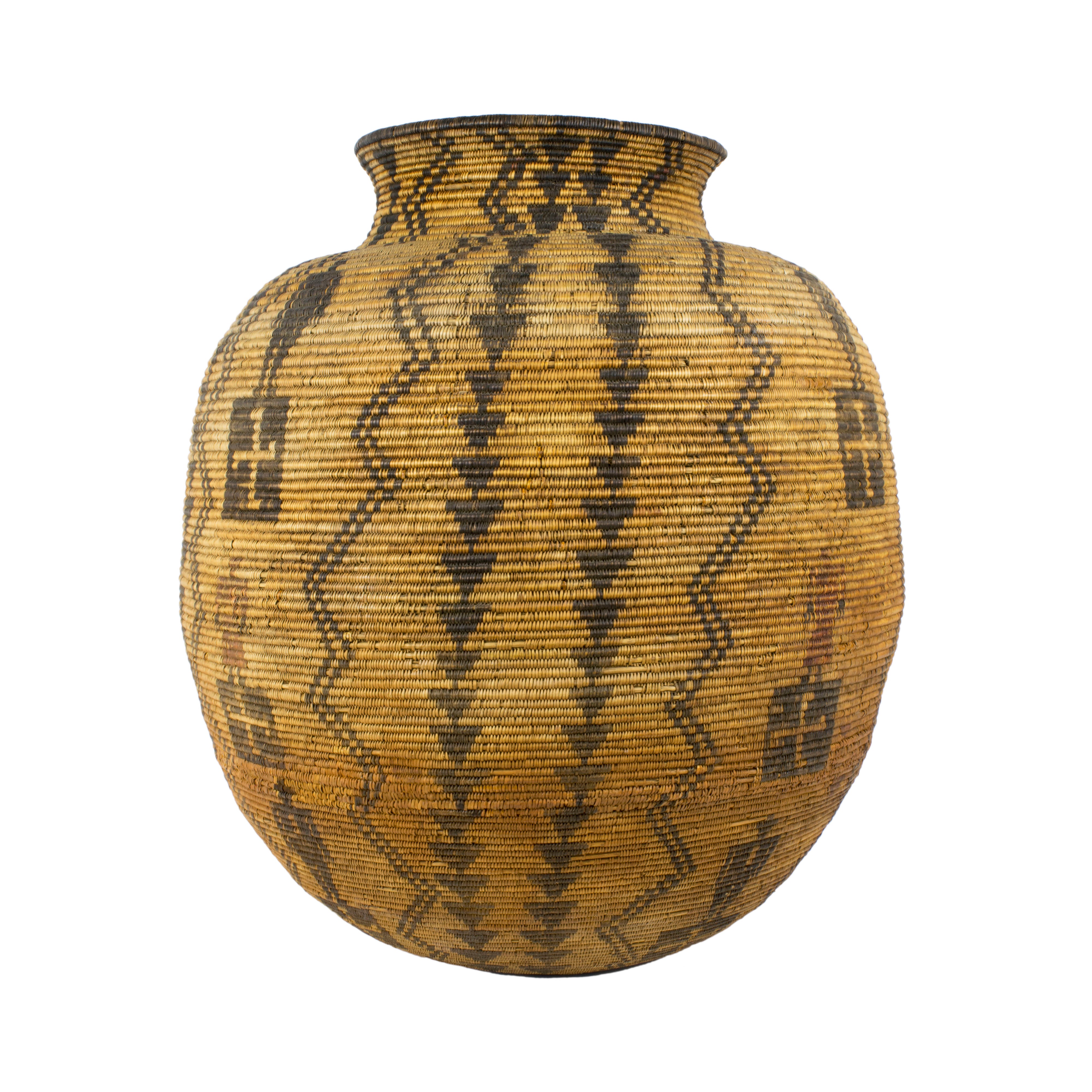 Apache Figurative Basket Olla
