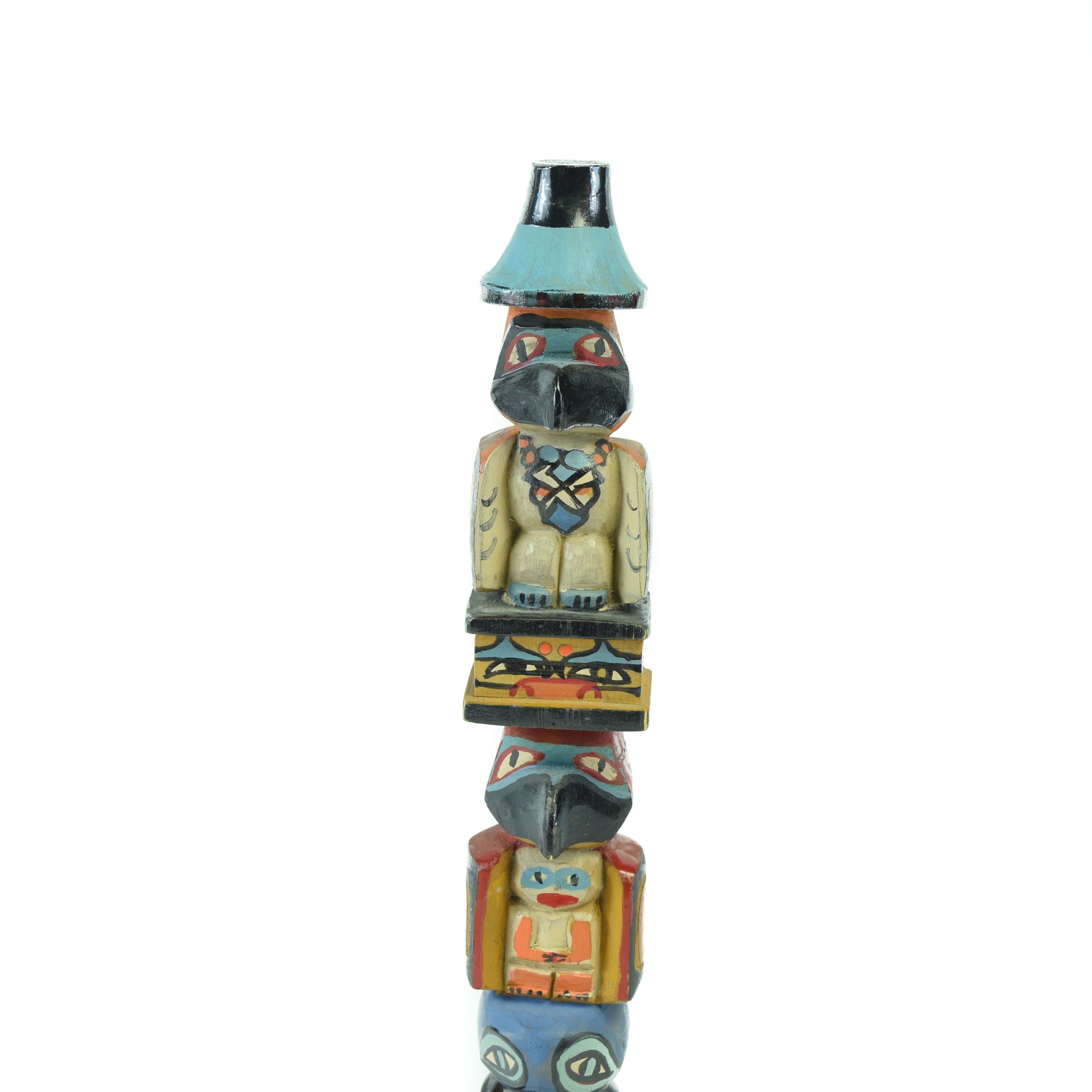 Nuu-chah-nulth Chief Shakes Totem