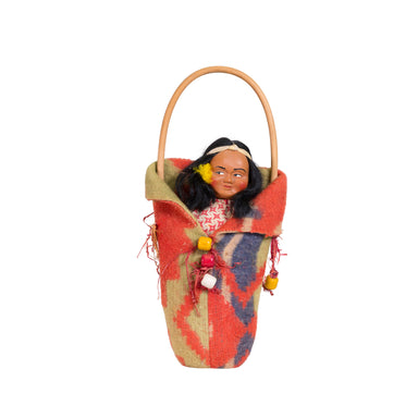 Papoose Skookum, Furnishings, Decor, Skookum