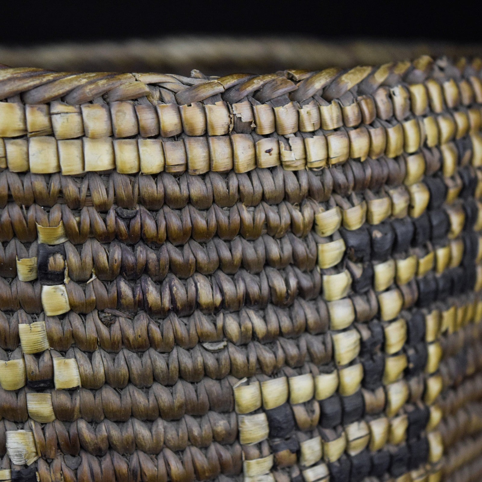 Klickitat Basket with Ascending Stair Pattern