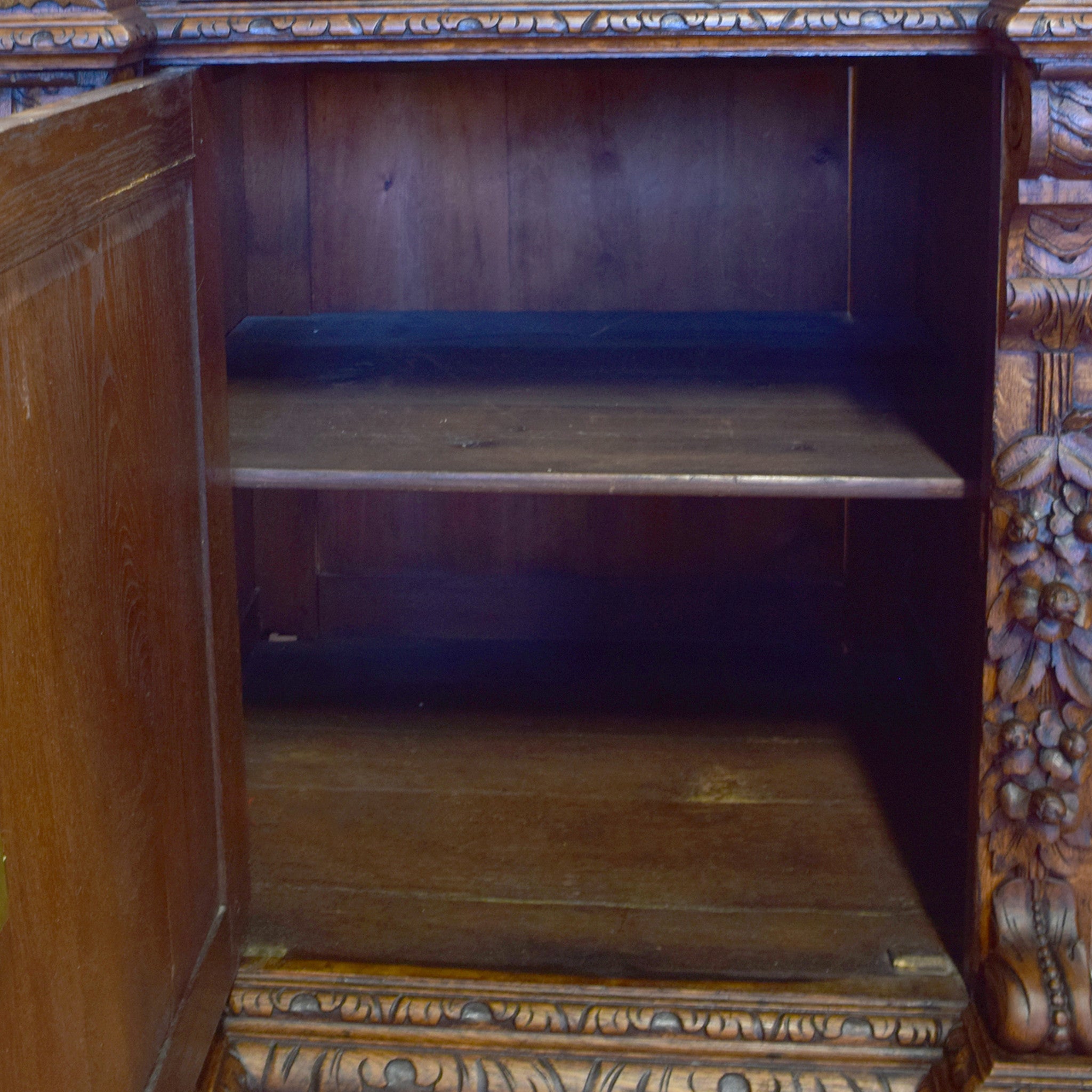 Continental Back Bar with Hanging Game Birds