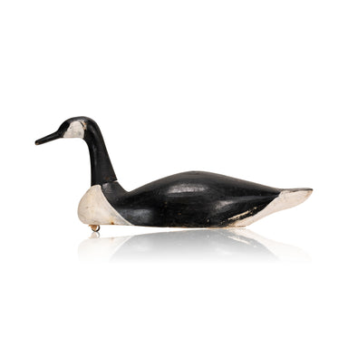 Hunter Made Canada Goose Decoy, Sporting Goods, Hunting, Waterfowl Decoy